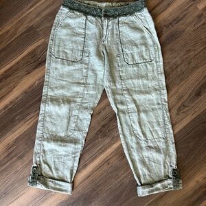 Green Cropped Ankle Pants for Effortless Style